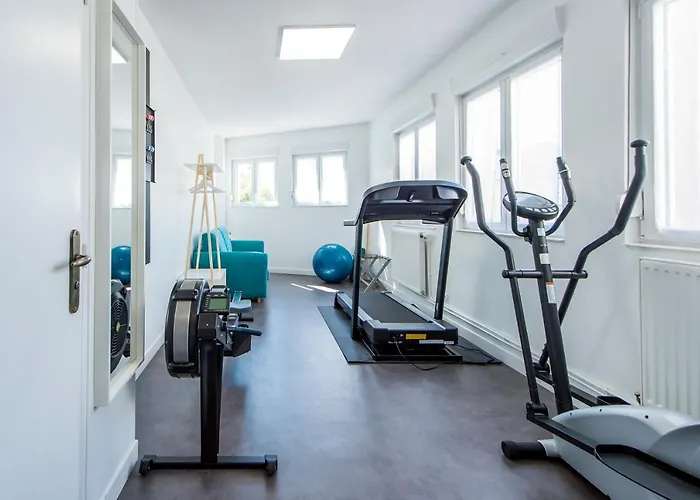 Suites Mana - Le Manaloft, Chic Et Moderne Avec Salle Privee De Fitness En Plein Centre-Ville De Rethel