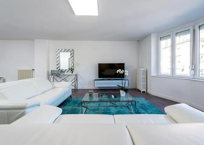 Suites Mana - Le Manaloft, Chic Et Moderne Avec Salle Privee De Fitness En Plein Centre-Ville De Rethel