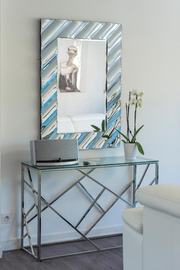Apartment Mana: Chic Downtown With Private Fitness *